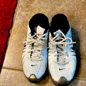 Nike youth sneakers Max air